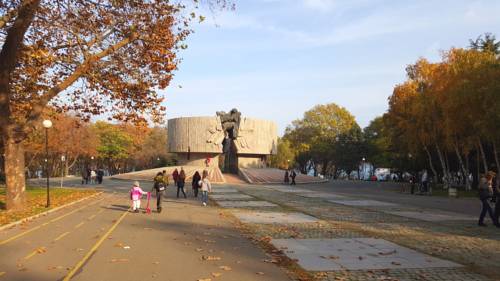 Фото 
Apartment Center
