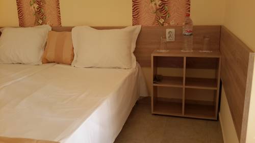 Фото 
Funky Monkey Hostel
