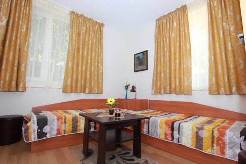 Фото 
Apartment Complex Tara
