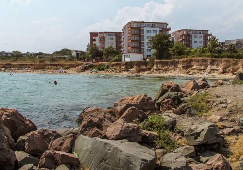 Фото 
Persey Flora Apartments
