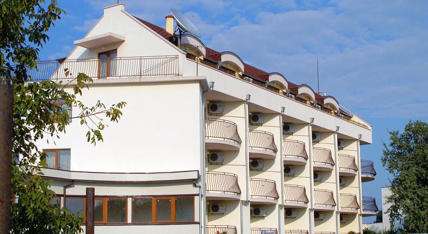 Фото 
Apartment Snezhanka
