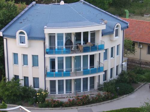 Фото 
Deluxe Apartments
