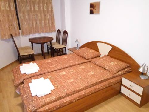 Фото 
Family Hotel Victoria 1
