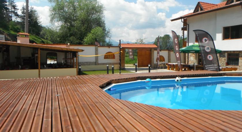 Фото 
Sandanski Holiday Apartments
