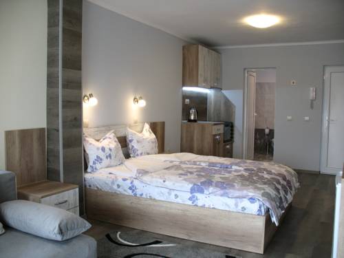 
Vesinel Guest House
