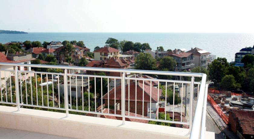 
Family Hotel Familya
