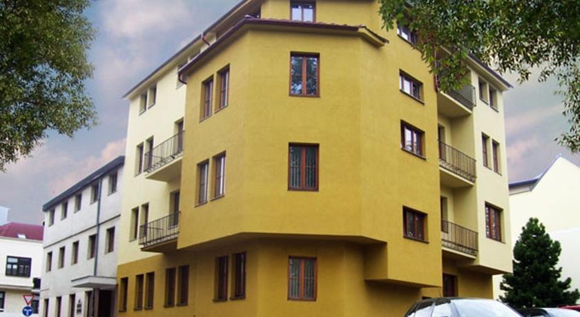 Фото 
Josh Apartment
