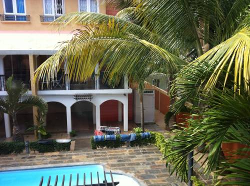 Фото 
Pereybere Hotel & Apartments
