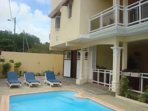 Фото 
Mauritius Surf Studio
