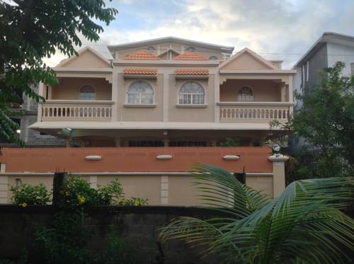 Фото 
Dolce Vita Luxury Beachfront Residences
