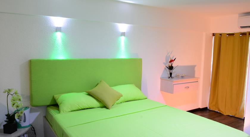 Фото 
The River House
