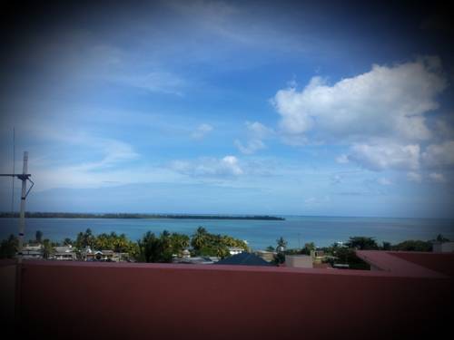 Фото 
Logement Pieds Dans L&#39;eau Maheboug
