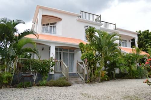 Фото 
La Cabane D Eté
