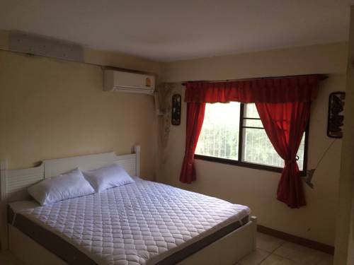 Pratamnak Townhouse
