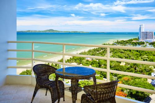 View Talay 5 22nd floor by MyPattayaStay