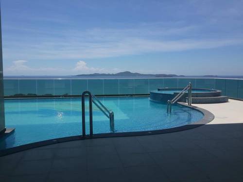 Condominium cosy beach view