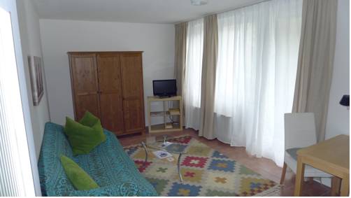 Фото 
H2 Hotel München Messe
