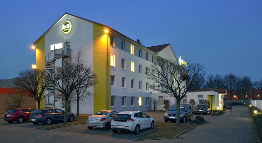
H+ Hotel München City Centre B & B

