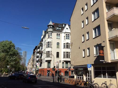 
Maximilian Munich
