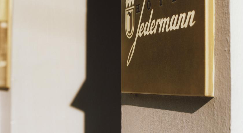 Фото 
Hotel Mittelweg
