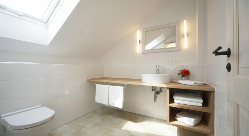 Фото 
MEININGER Hotel Hamburg City Center
