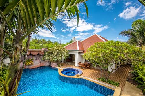 
Villa Adare Pattaya
