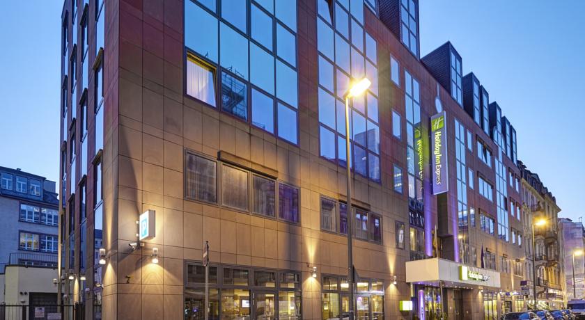 Фото 
Manhattan Hotel
