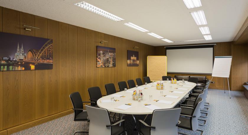 Фото 
Alpha Frankfurt City
