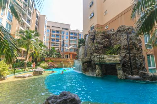 Atlantis Condo Resort by Wanida