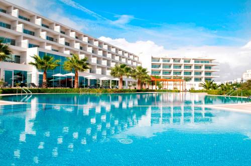 Фото 
High In The Sky
