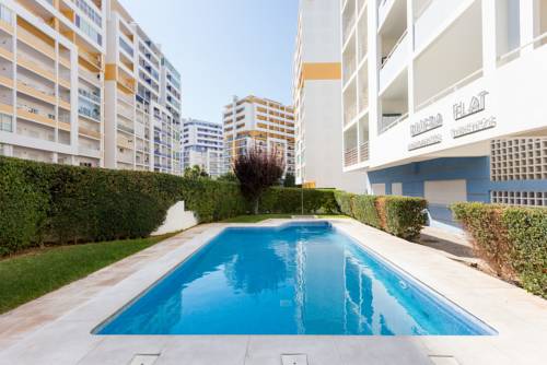 Фото 
Ultramar Formidable
