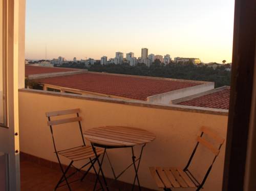 Фото 
Amar Hostel & Suites
