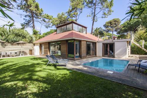 Фото 
Surf Yoga Ericeira Guest House
