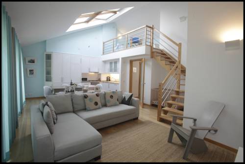 Фото 
Gaia Surf House
