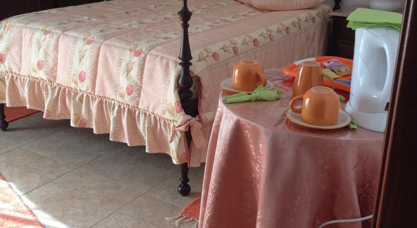 Фото 
Coimbra Portagem Hostel
