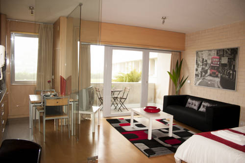 Фото 
Le Penguin Hostel
