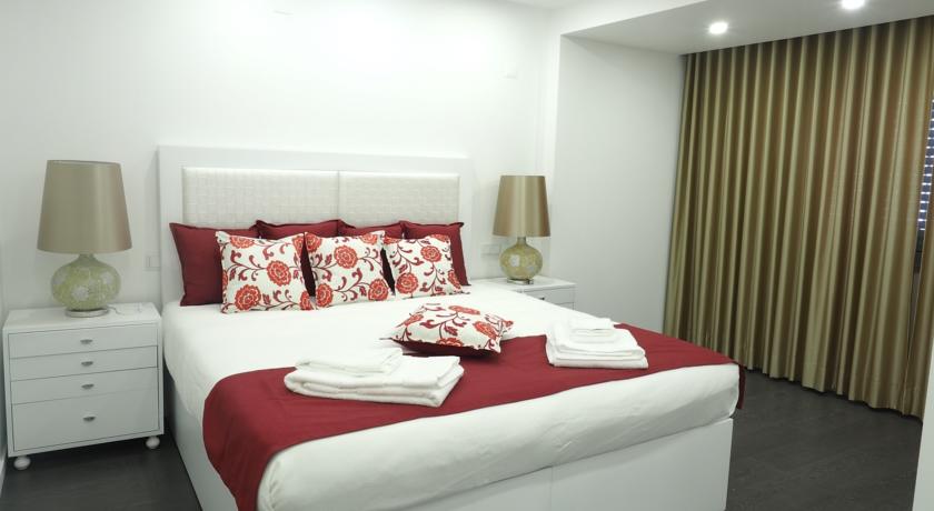 Фото 
Magos Apartments
