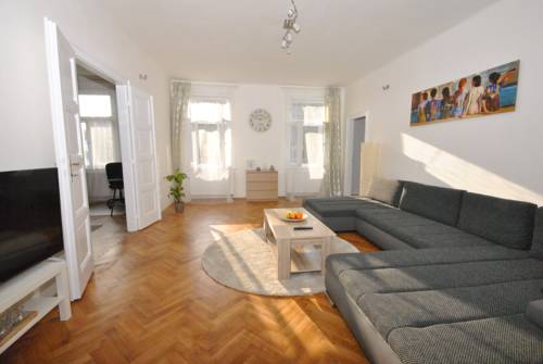 
Apartman Ava
