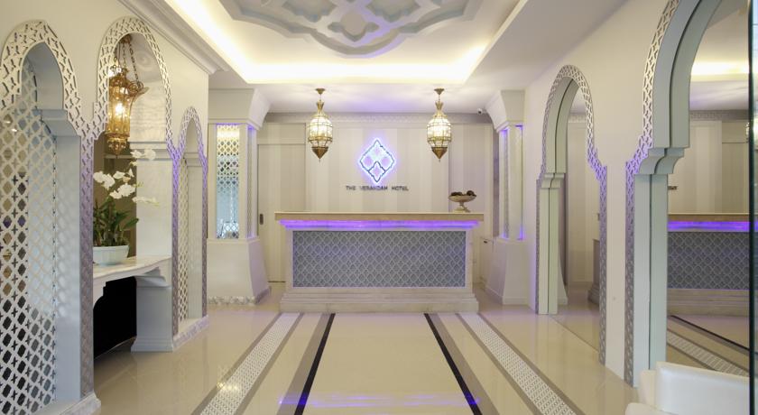 Фото 
The Verandah
