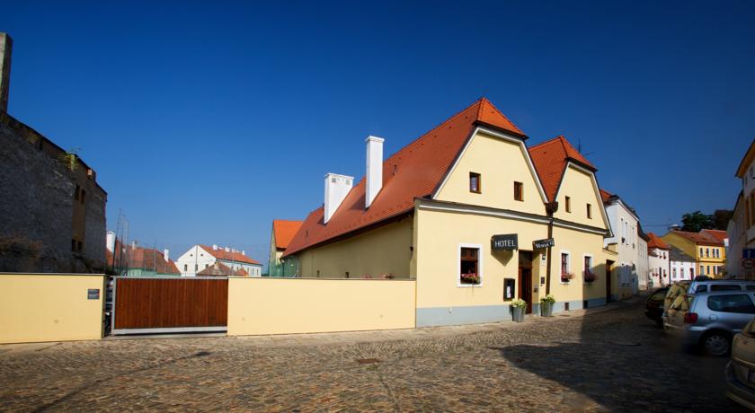 Фото 
Royal Plaza on Scotts
