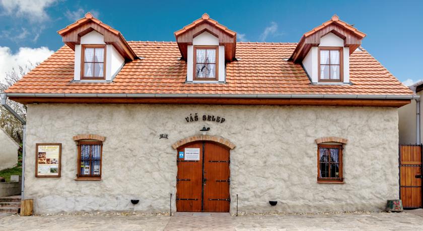 Фото 
Goodwood Park Hotel
