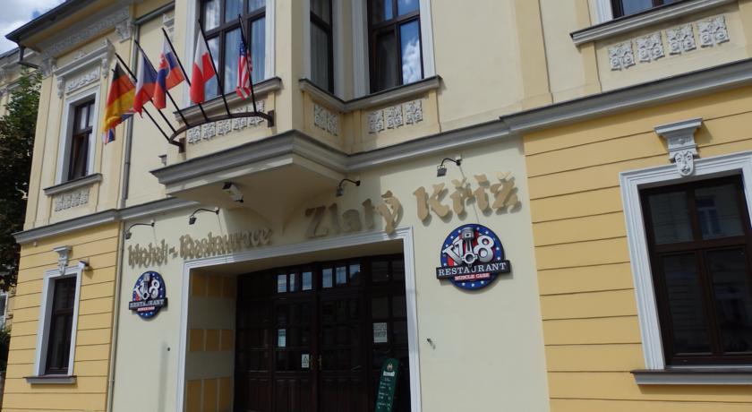 Фото 
Oasia Hotel Downtown Singapore
