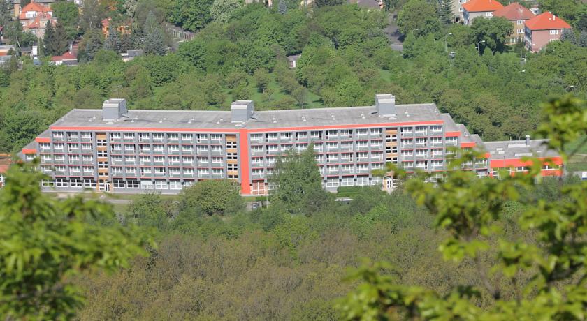 Фото 
Ramada Singapore at Zhongshan Park
