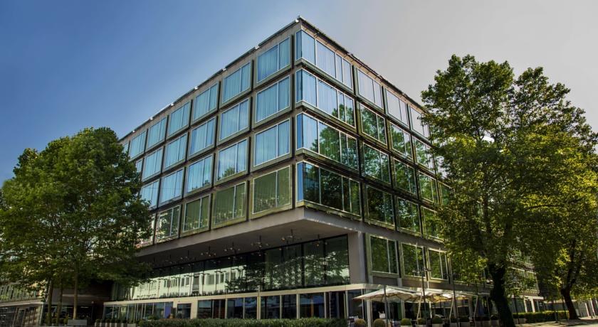 Фото 
Swiss Night by Fassbind
