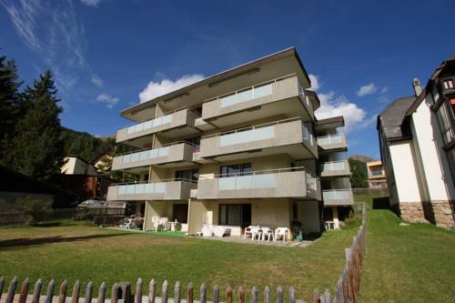 Фото 
One-Bedroom Apartment Emeraude 319

