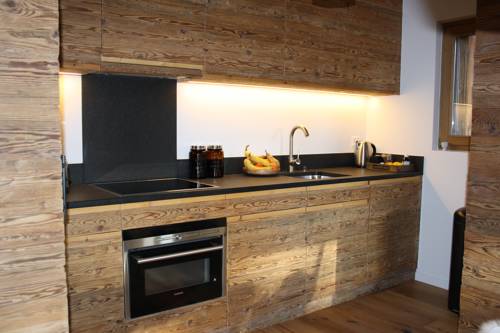 Фото 
Geneva Country Home
