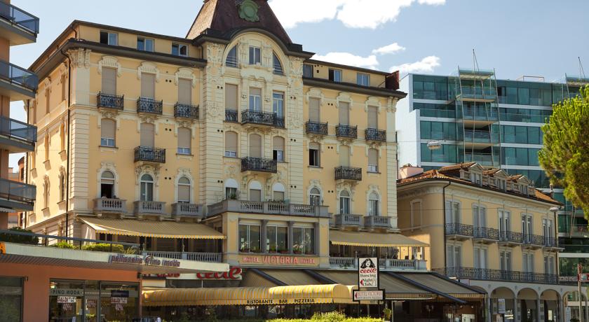 Фото 
La Camelia - das Luxusferiendomizil mit Pool und Seesicht
