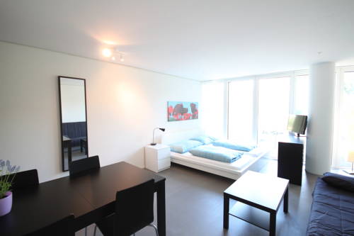 Фото 
rent a home Schweizergasse
