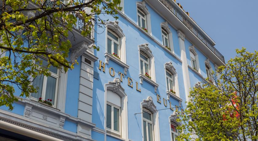 Фото 
The Tent Village
